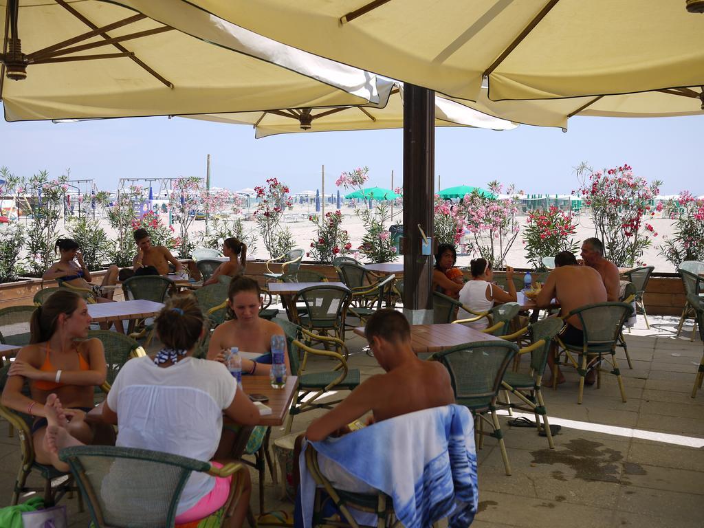 Camping Mare E Pineta Lido di Spina Exterior photo